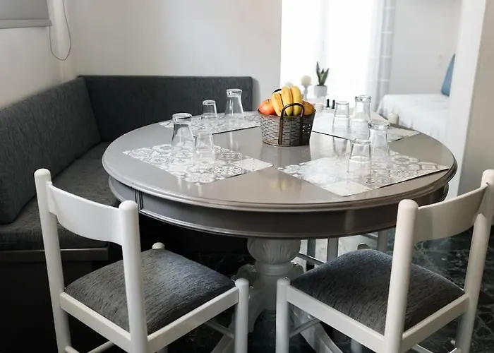 The Waves Appartement Monodhéndrion