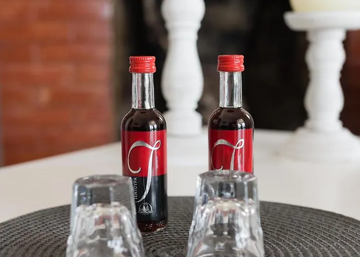 The Waves Monodhéndrion